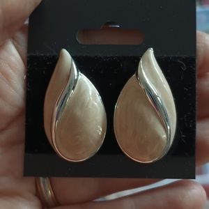 BIG Peach Pearl Color Earrings